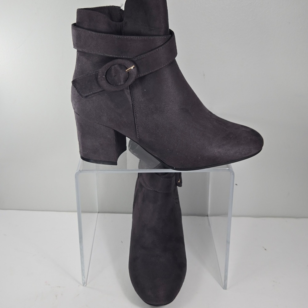 Refresh Womens Grey Faux Suede Buckle Strap Block Heel Ankle Boots Size 10